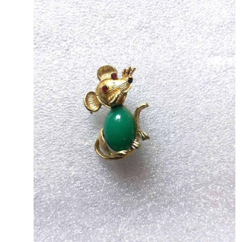 Vintage Midcentury Gold Tone Jelly Belly Mouse Brooch with Green Lucite Belly
